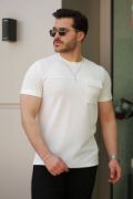 Erkek Cepli Kolyeli Kısa Kollu örme Kumaş T-shirt resmi